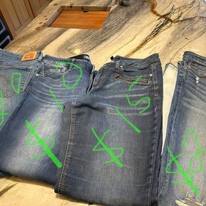 Ladies Jeans Brands, Levi, Kut, Democracy, Signature Studio